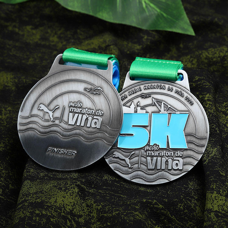 Half Marathon Commemorative Medal, Antique Silver Enamel Metal Badge, 2025 Viña Race FINISHER Pendant