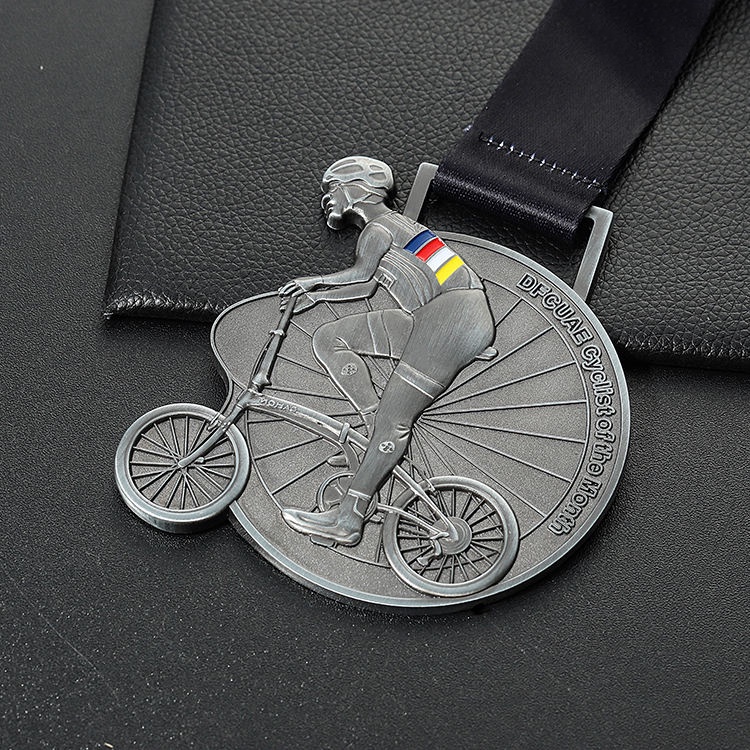 Antique silver 3D men's bicycle medal, custom metal medal, enamel bicycle medal