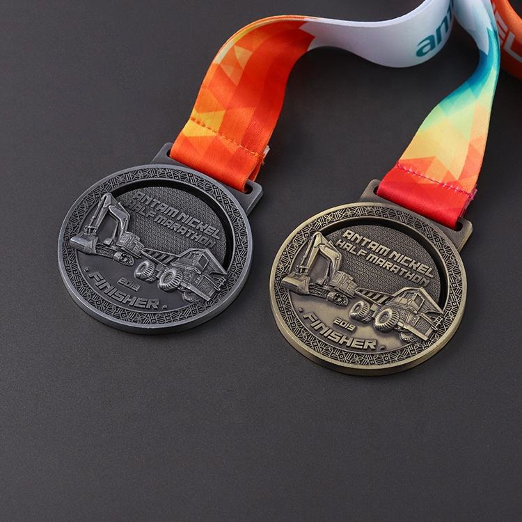 Custom Conqueror Marathon Medal 2022 - Unique Marathon Medal
