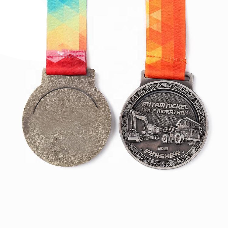 Custom Conqueror Marathon Medal 2022 - Unique Marathon Medal