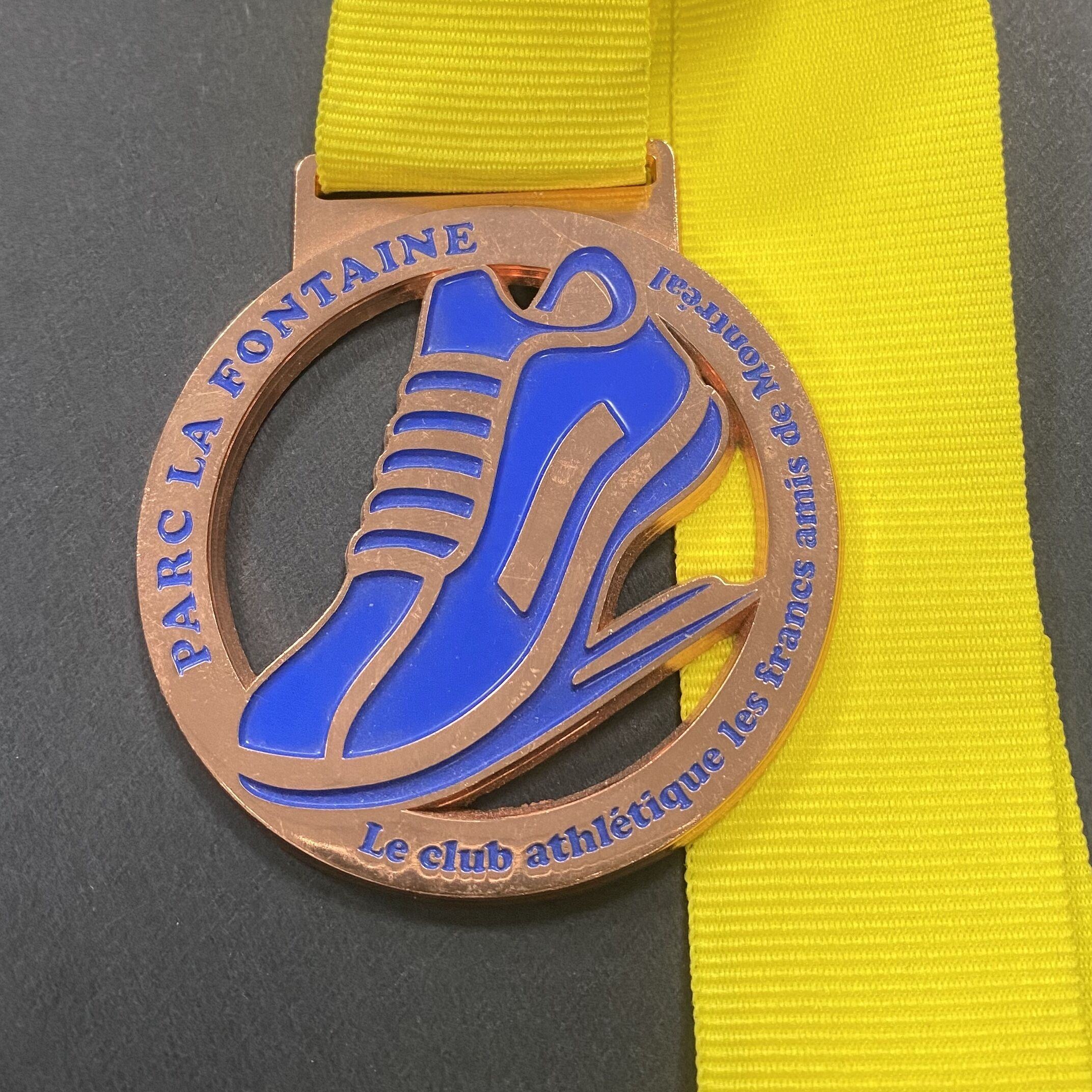 Competition Hollow Parc La Fontaine Shoes Marathon Running Sports Medal