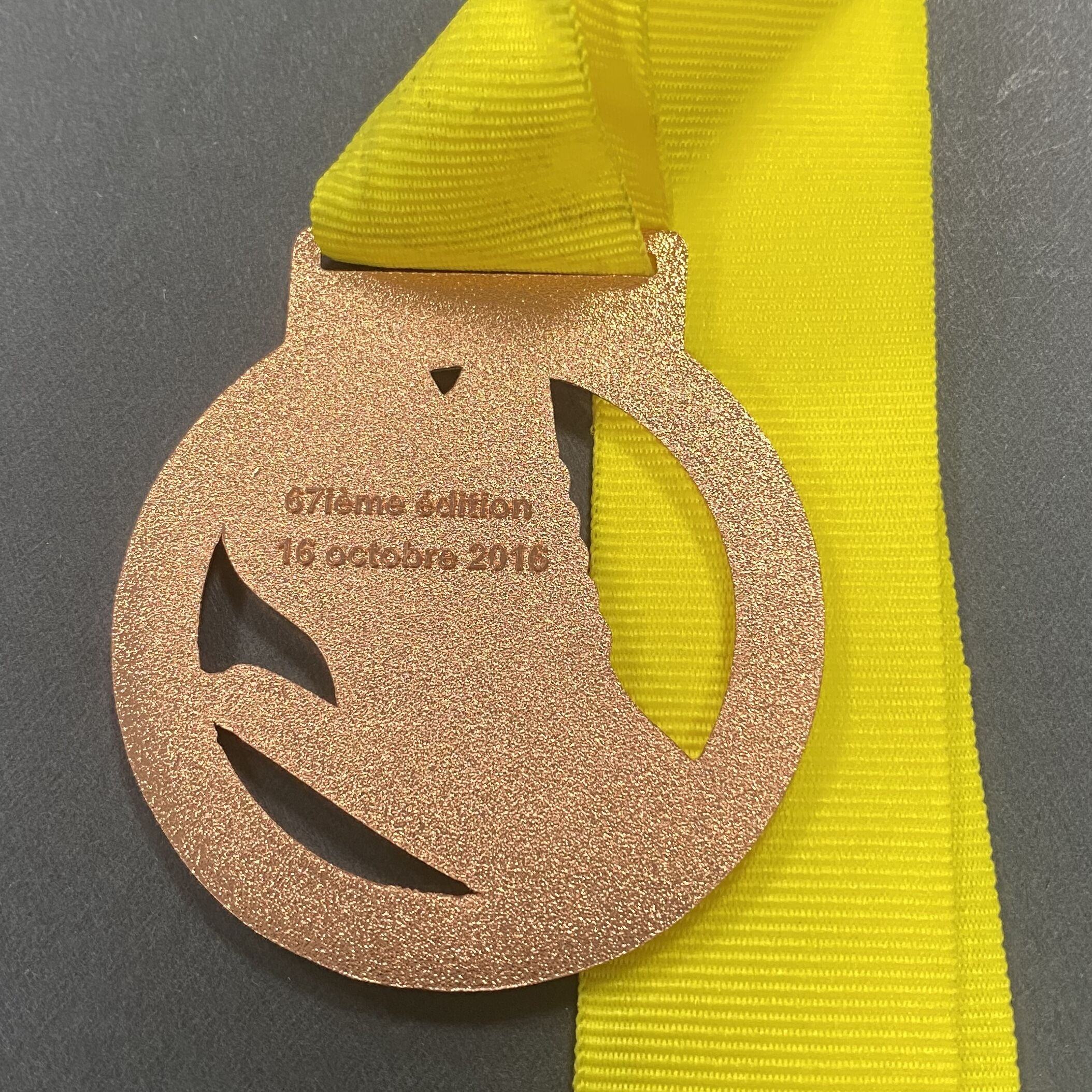 Competition Hollow Parc La Fontaine Shoes Marathon Running Sports Medal