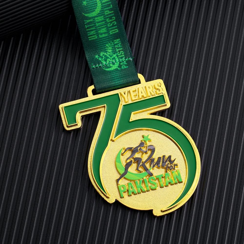 Multi-colored running race medals; black and red ink-splatter style hollowed-out overlapping design finisher medals-(1)