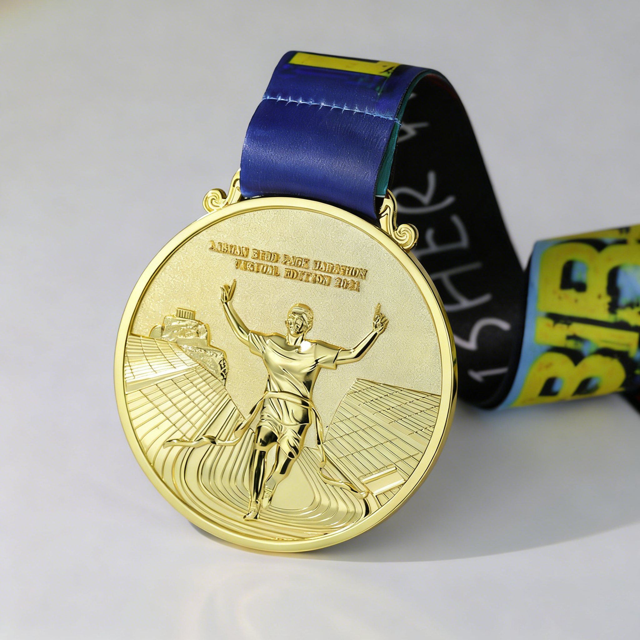 Wholesale Cheap Design Your Own Blank Zinc Alloy 3D Gold Award Marathon Running Custom Metal Sport Medal