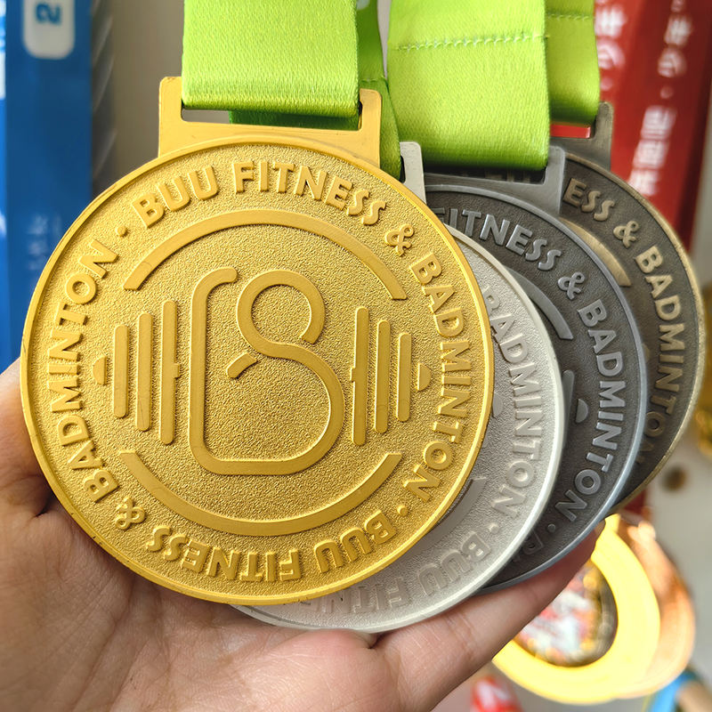 Hot Selling Custom Blank Gold Zinc Alloy Sports Medal Bodybuilding Weightlifting Souvenir Metal Medals