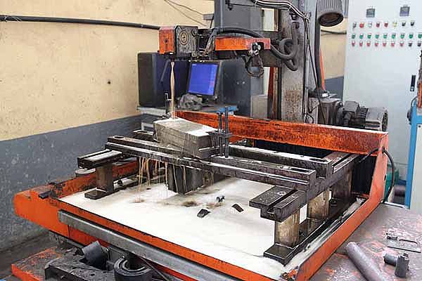 Wire Electrode Cutting Machine