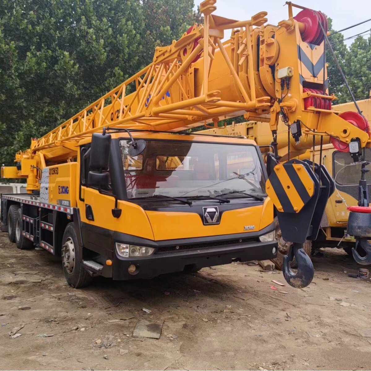 XCMG Crane QY25K5 China 25 tons truck crane low price
