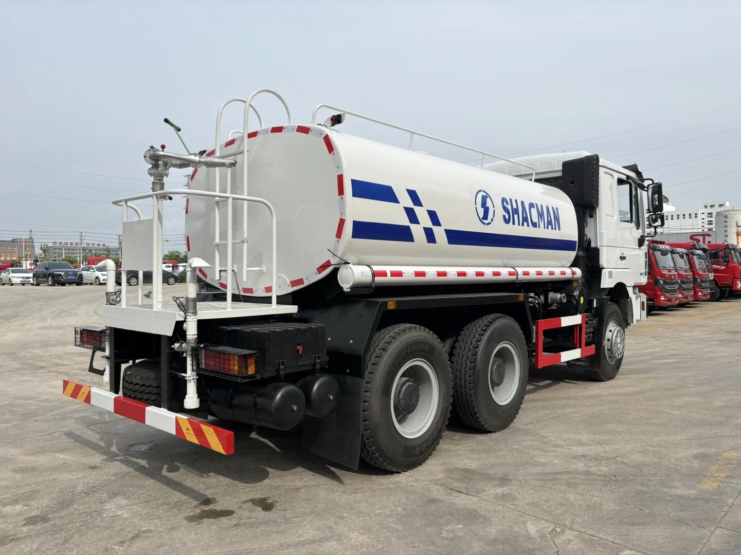 Shacman  Sprinkler Truck