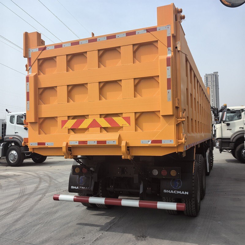 China Shacman 8x4 Dump Truck