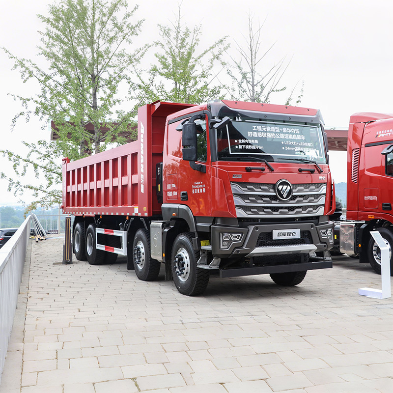 Foton Kunlun heavy-duty dump truck