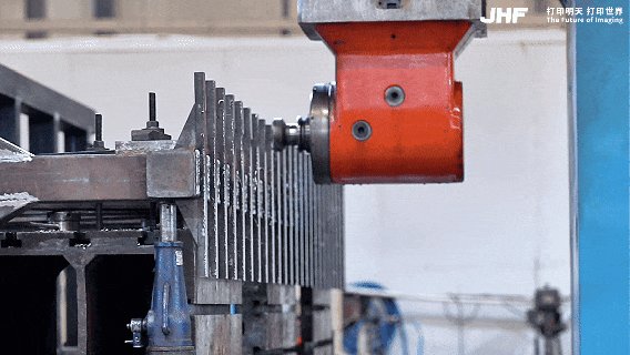 1764566817853988889514225664