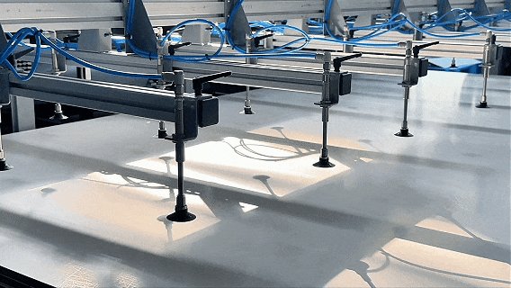 L’imprimante M3300-s à chargement et déchargement entièrement automatiques aide les entreprises à accélérer leur transformation numérique et à atteindre un développement de haute qualité.