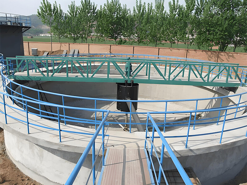 Peripheral Drive/Central Drive Sludge Scraper