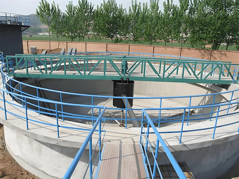Peripheral Drive/Central Drive Sludge Scraper