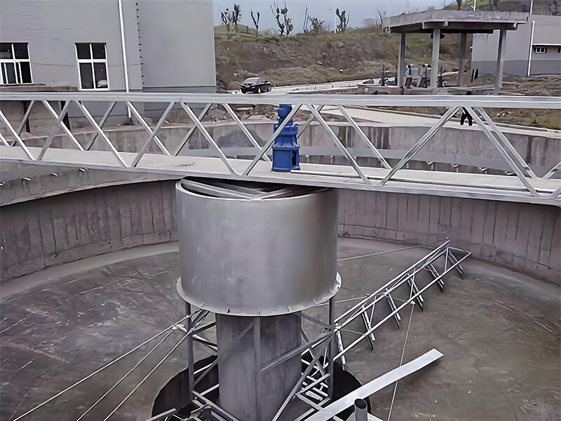 Peripheral Drive/Central Drive Sludge Scraper