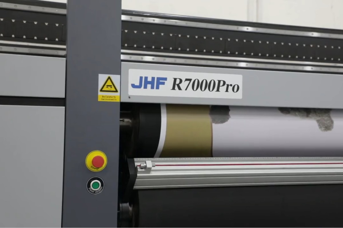 Roll-to-Roll Printer R7000pro.png