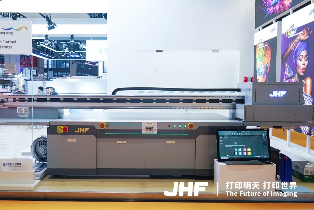 1743994276767701397221322752.jpg 图片