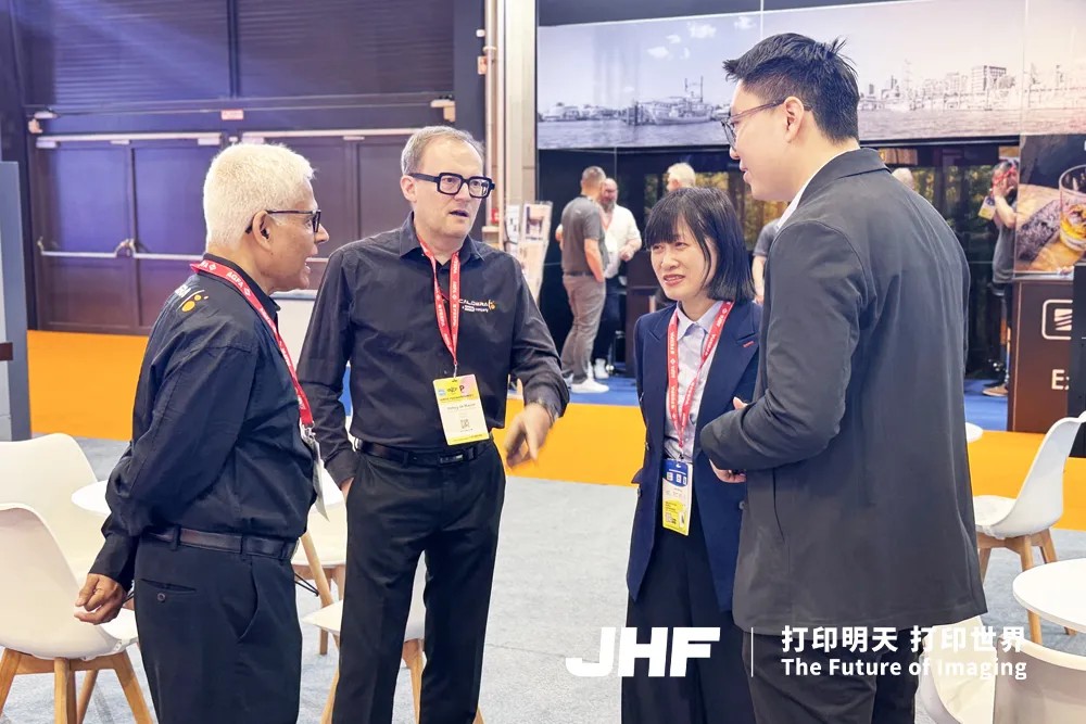 1751700060800021799353954304.jpg 1751700060800021799353954304.jpg