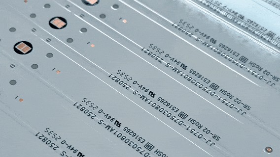 모든 디테일의 정밀함, 지능형 제조의 강점: JHF LX680, 반도체 산업의 고품질 발전을 지원하다