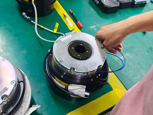 Motor DD sin carcasa de par de alta precisión personalizado con freno
