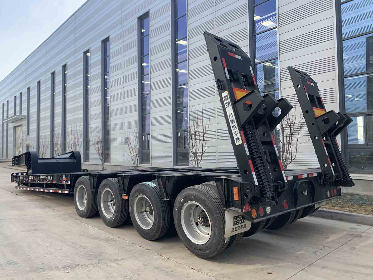 Prix des semi-remorques surbaissées/remorque surbaissée 80 tonnes à vendre/remorque surbaissée modulaire modulaire