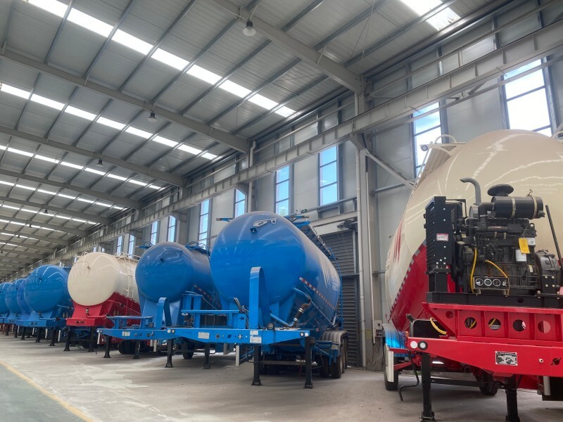 citerne à ciment en forme de V remorque/citerne à ciment en vrac remorque/remorque à ciment Turquie/remorque citerne à ciment/remorque citerne à ciment de 60 tonnes