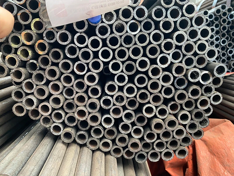 كمية كبيرة جودة ممتازة Q345D ASTM Ss490ya JIS A656 A656 Ast52 أنبوب الدقة