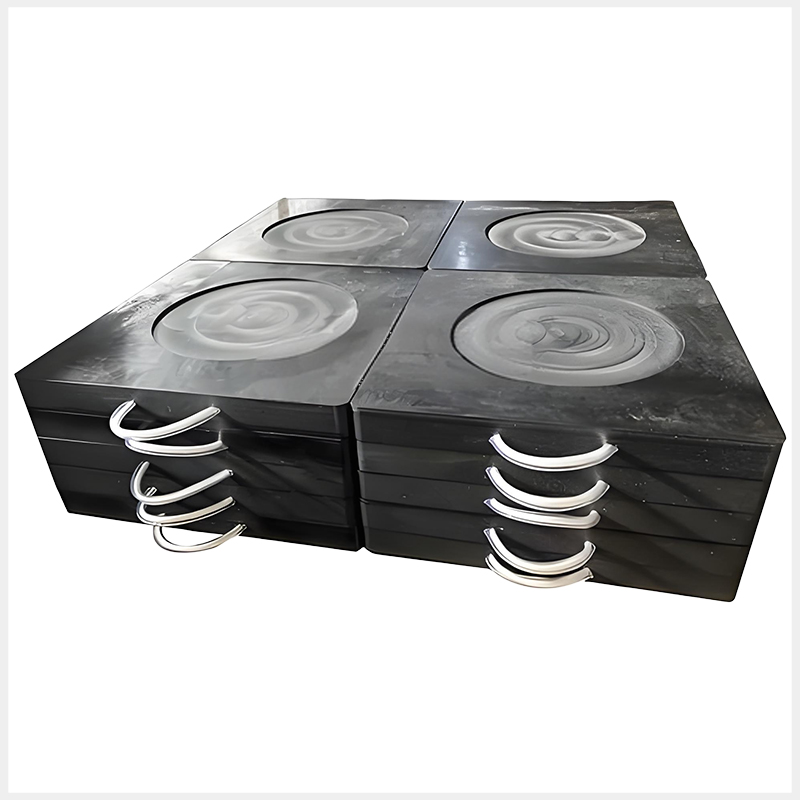 Crane outrigger pads