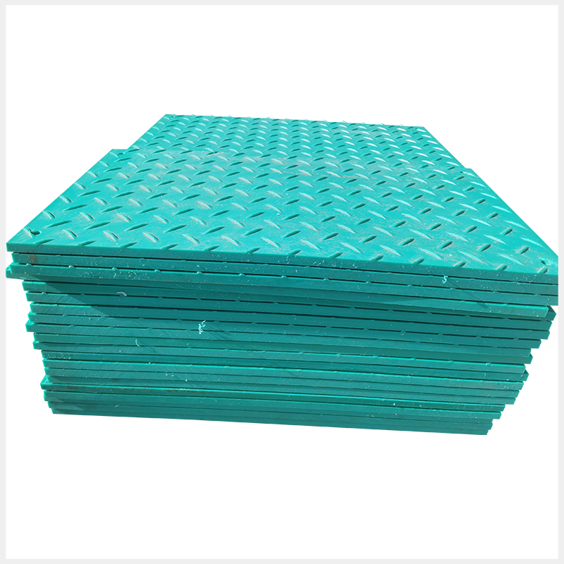 Temporary road paving slabs