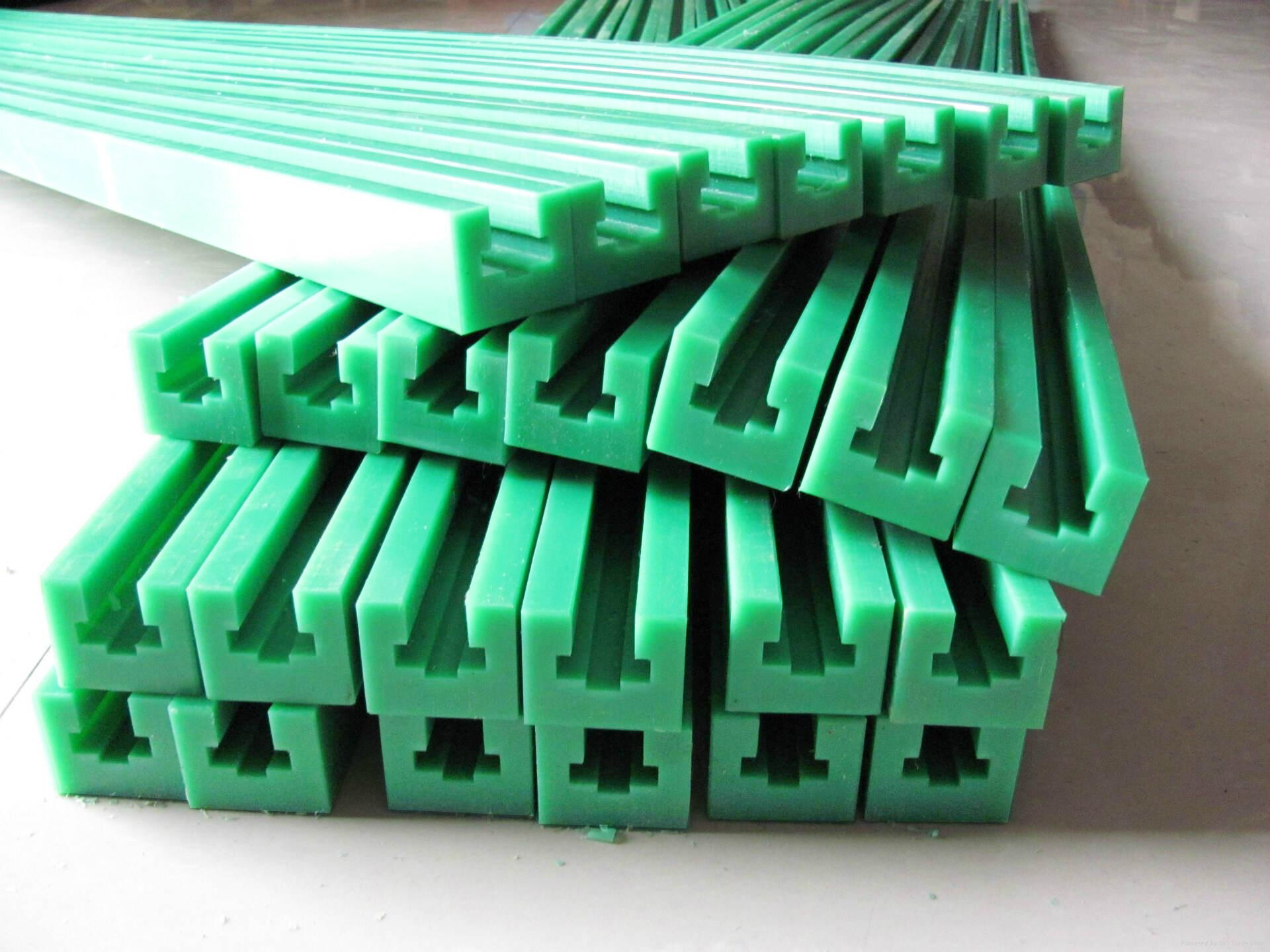 Polyethylene conveyor chain guide rail: inject high-efficiency and durable power into modern industrial conveyor systems
