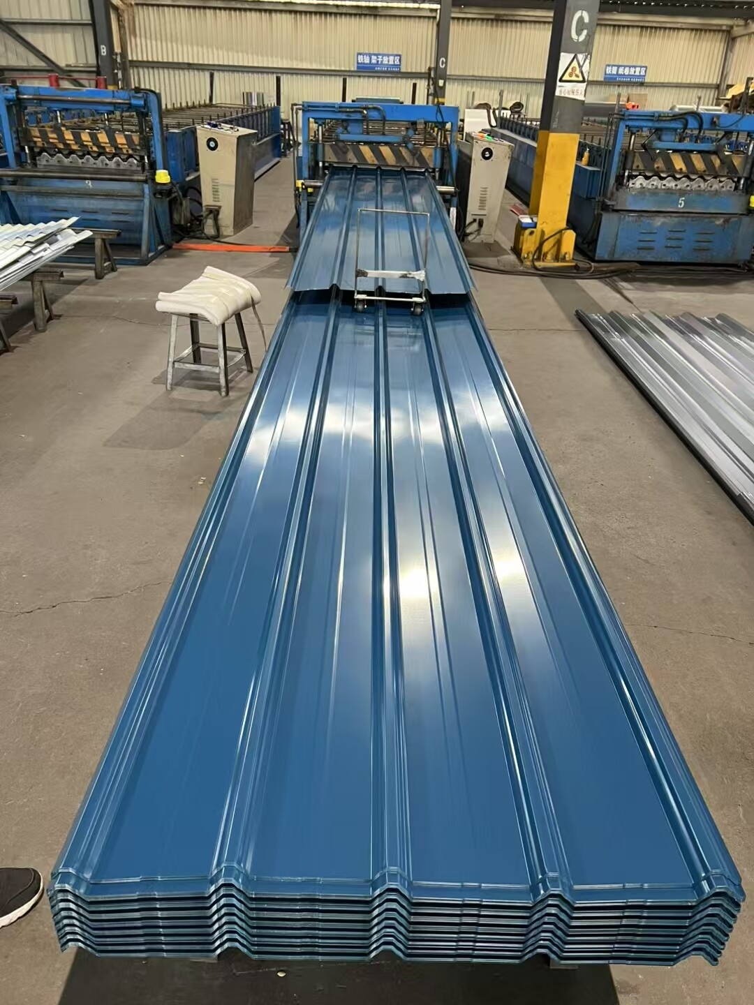 Q235 Corrugated Galvanized Steel Roofing Sheet