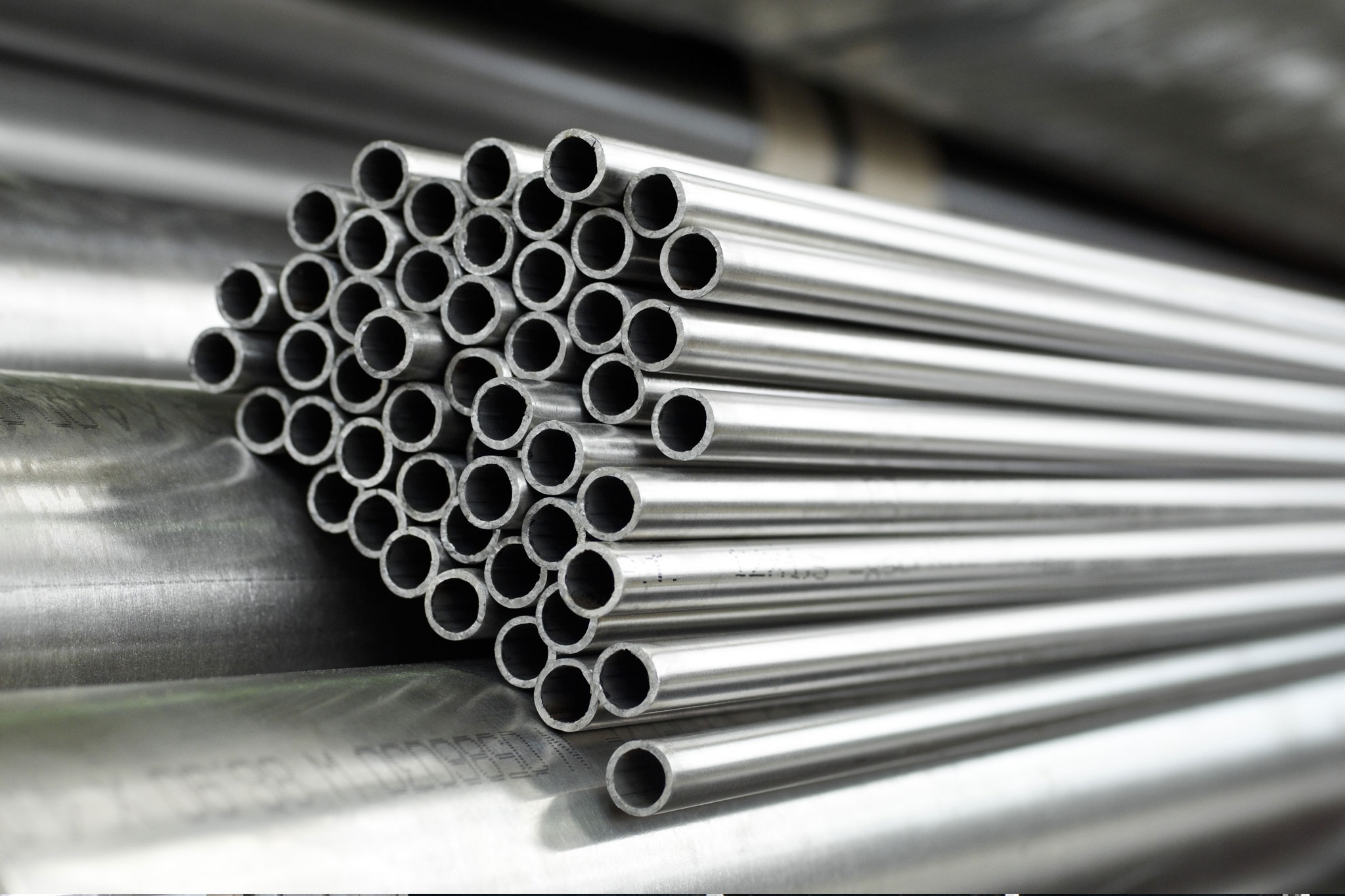 Analysis on the industry dynamics and application prospects of galvanized round pipe.