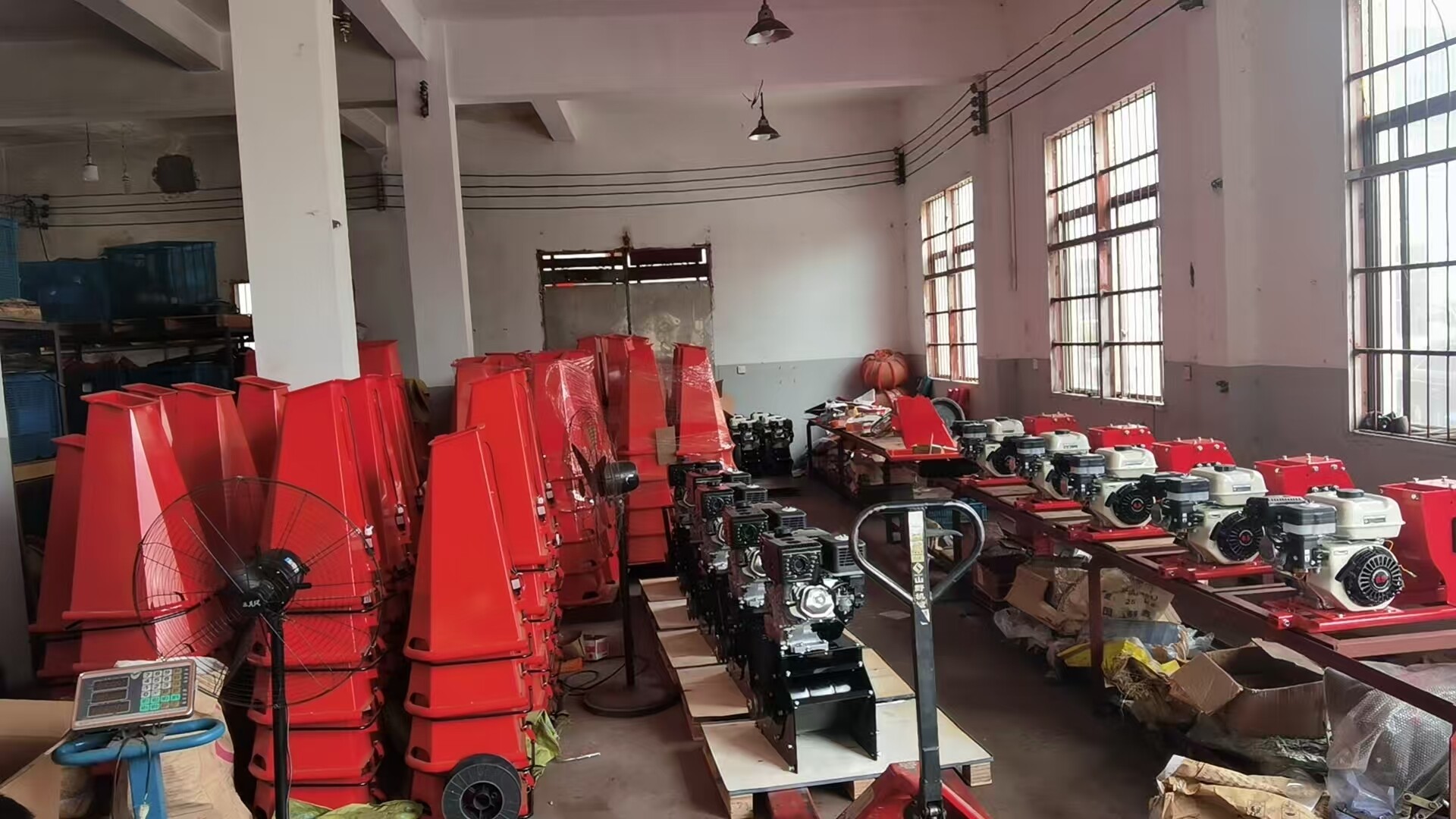 The wood chipper secrets behind its efficient and durable technology are revealed behind the annual sales of over 1,000 units