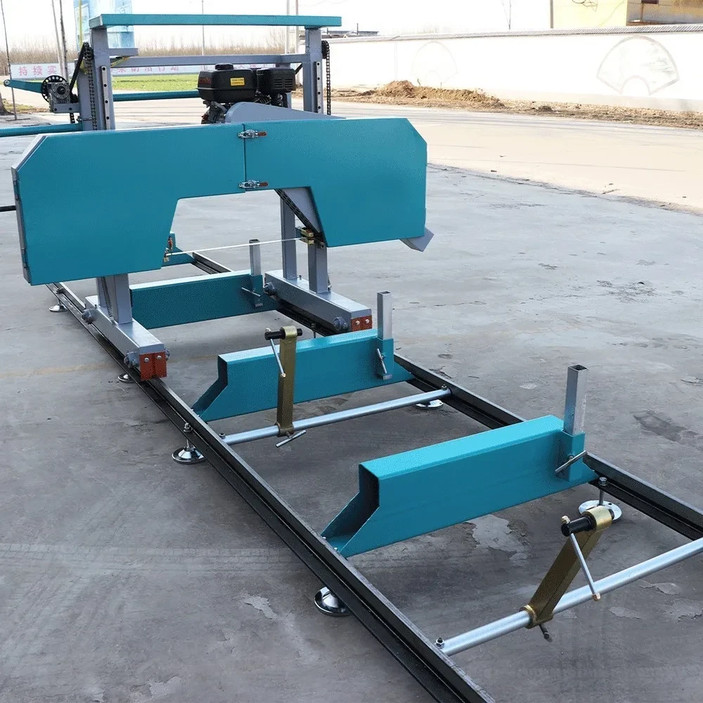 Wood Sawing Machine