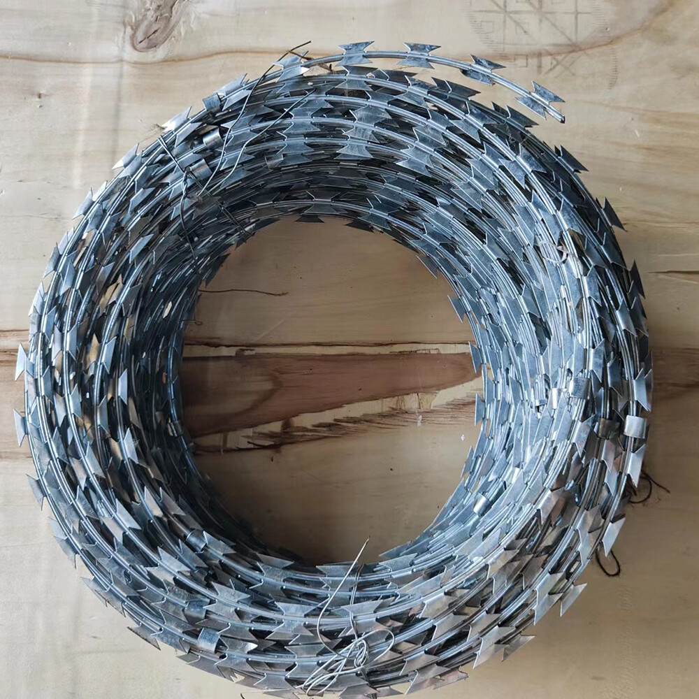 MILITARY CONCERTINA RAZOR WIRE