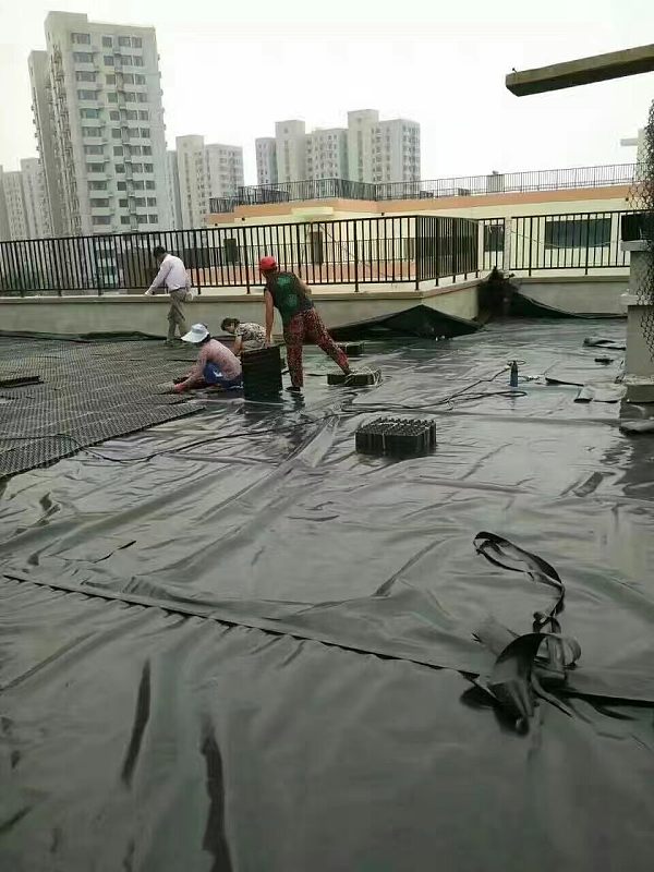 Underground garage roof地下车库顶板.jpg