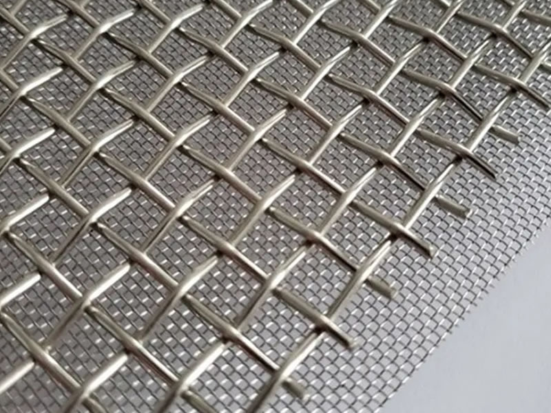 Stainless steel crimped wire mesh