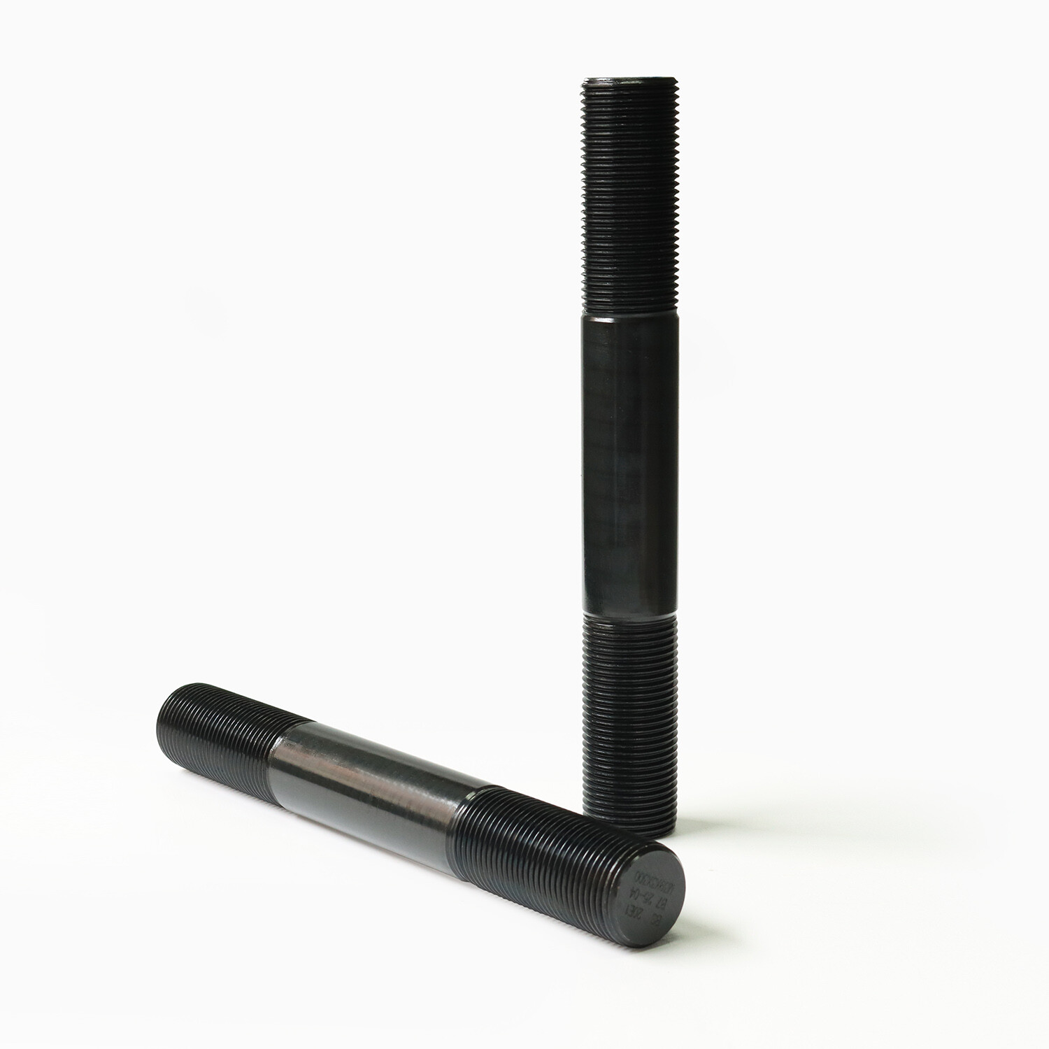 B7 Double-Headed Stud Black