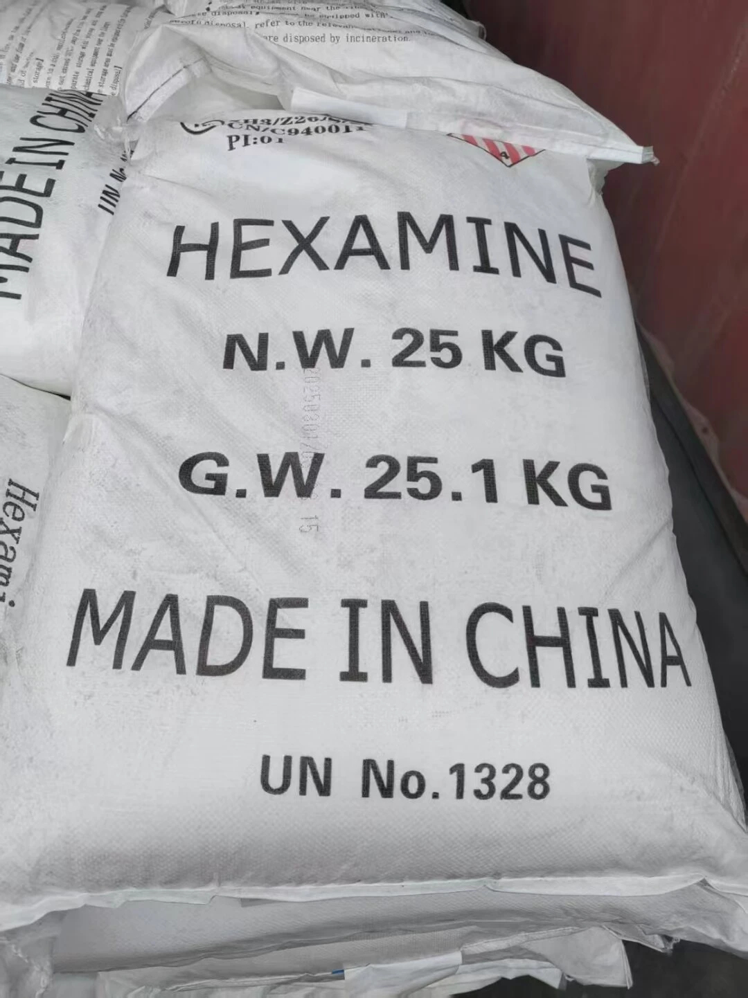 Hexamethylenetetramine