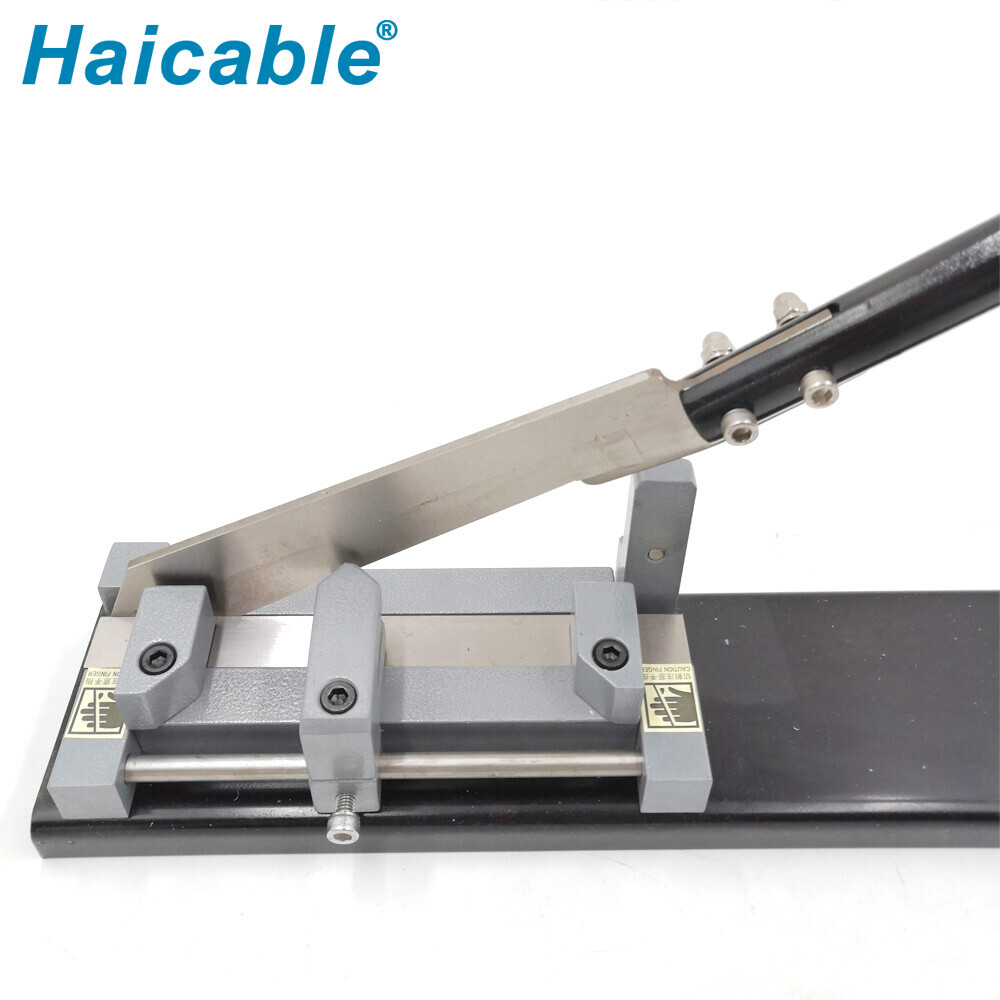 Max 0mm ~ 80mm Wiring Duct Cutter WT-2