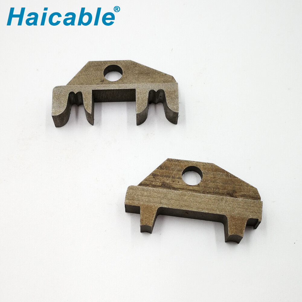 Insulated 90 Flag Terminals 0506FL Dies