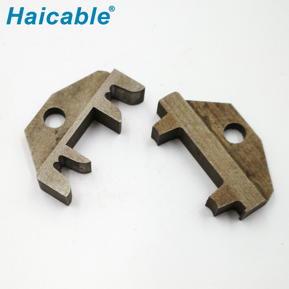 Insulated 90 Flag Terminals 0506FL Dies