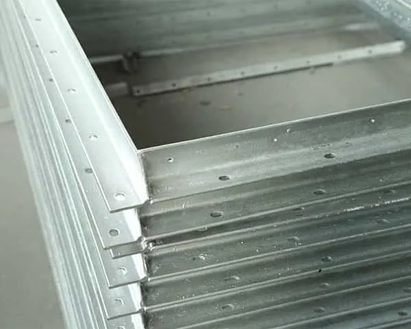 Square angle iron flange