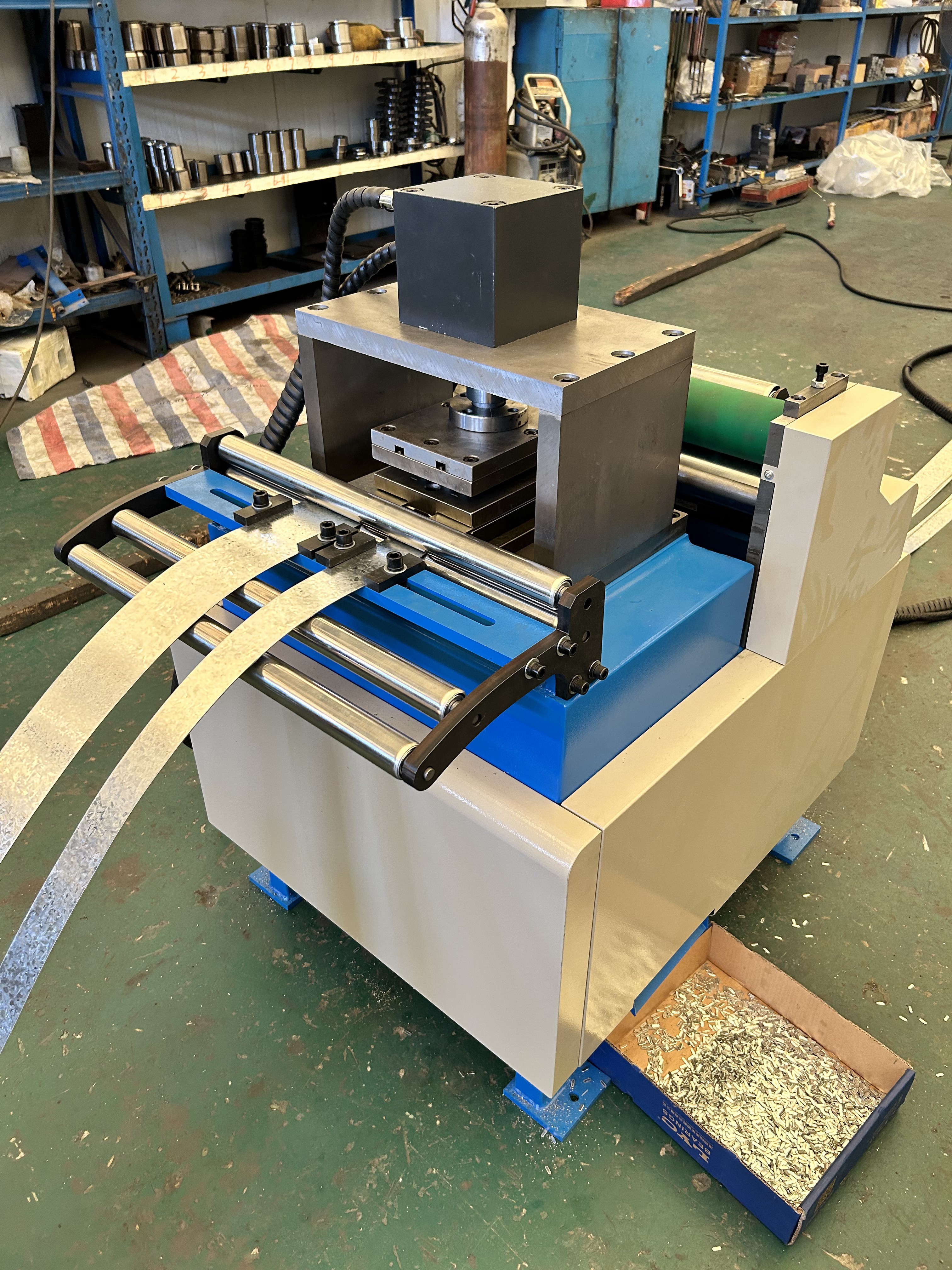 Fire soft connection machine