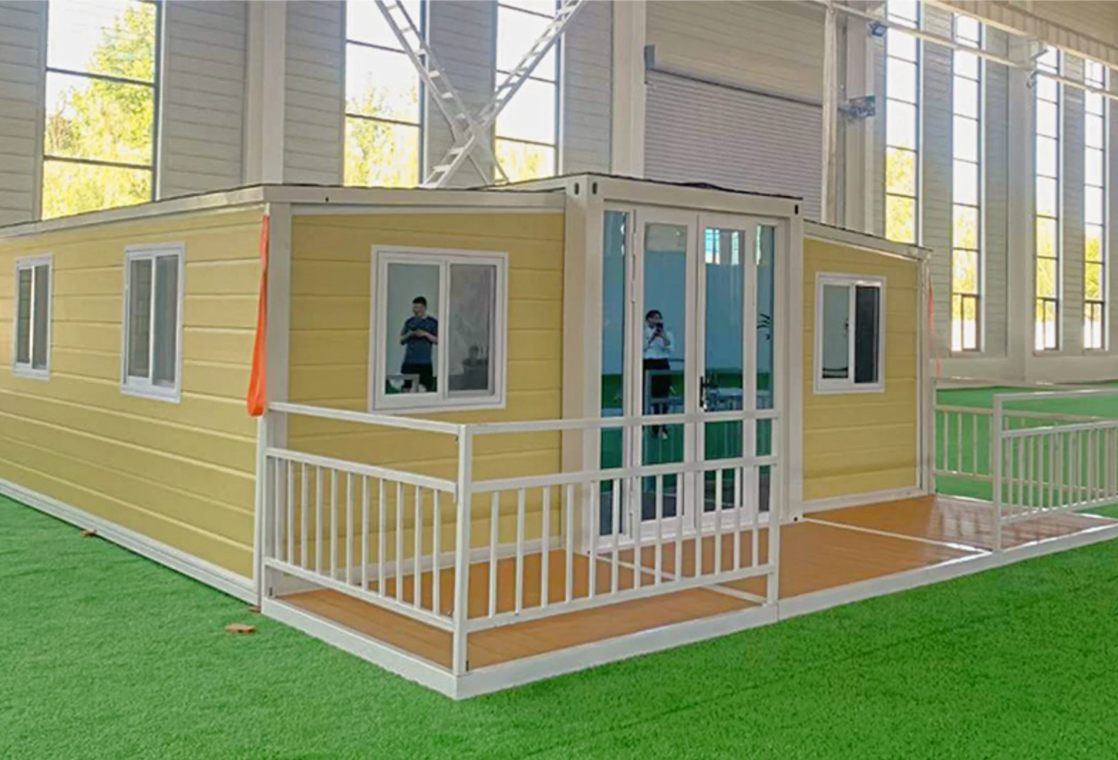 20 ft Dual-Wing Expandable & Foldable Container House
