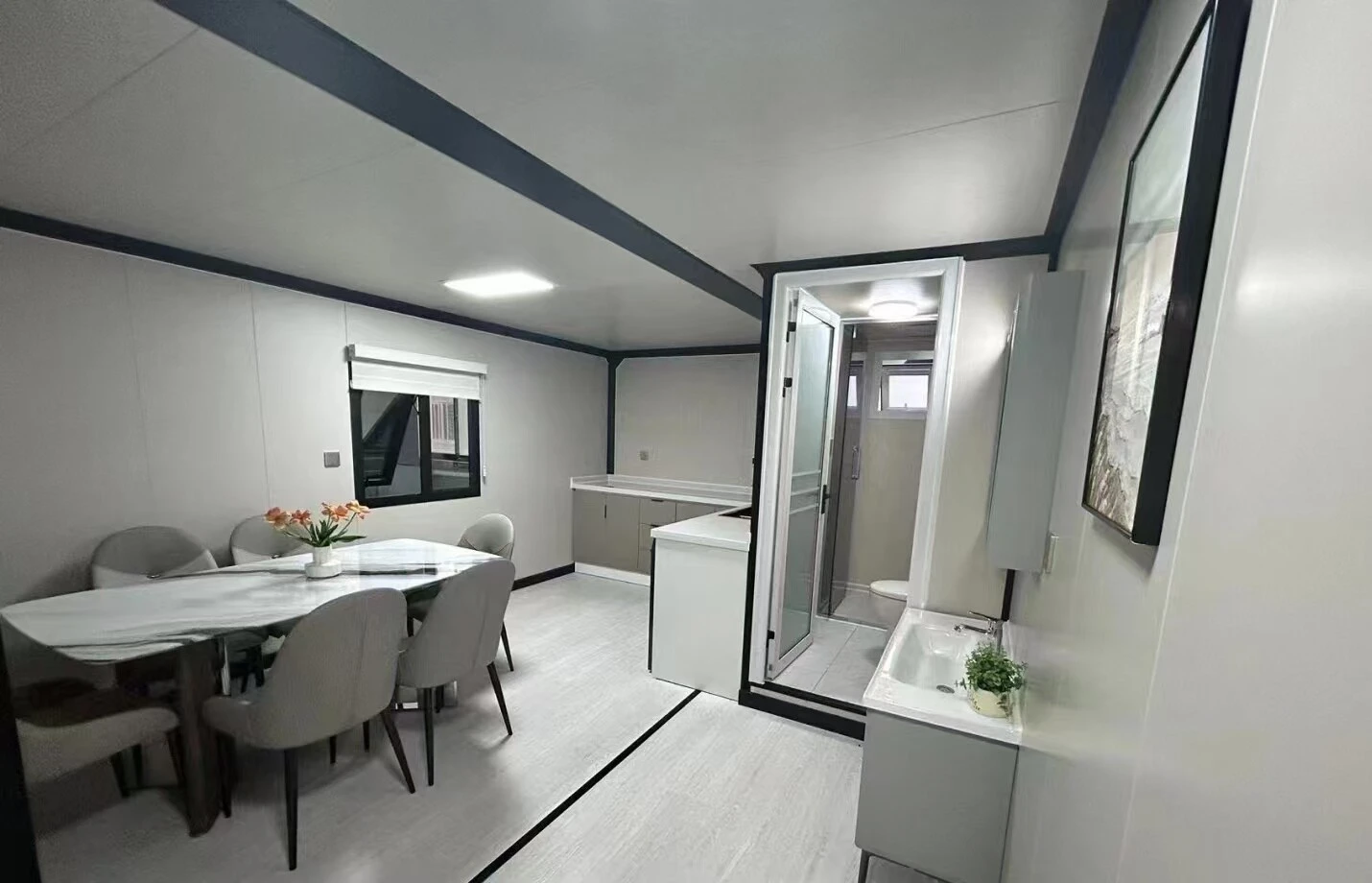 20 ft Dual-Wing Expandable & Foldable Container House