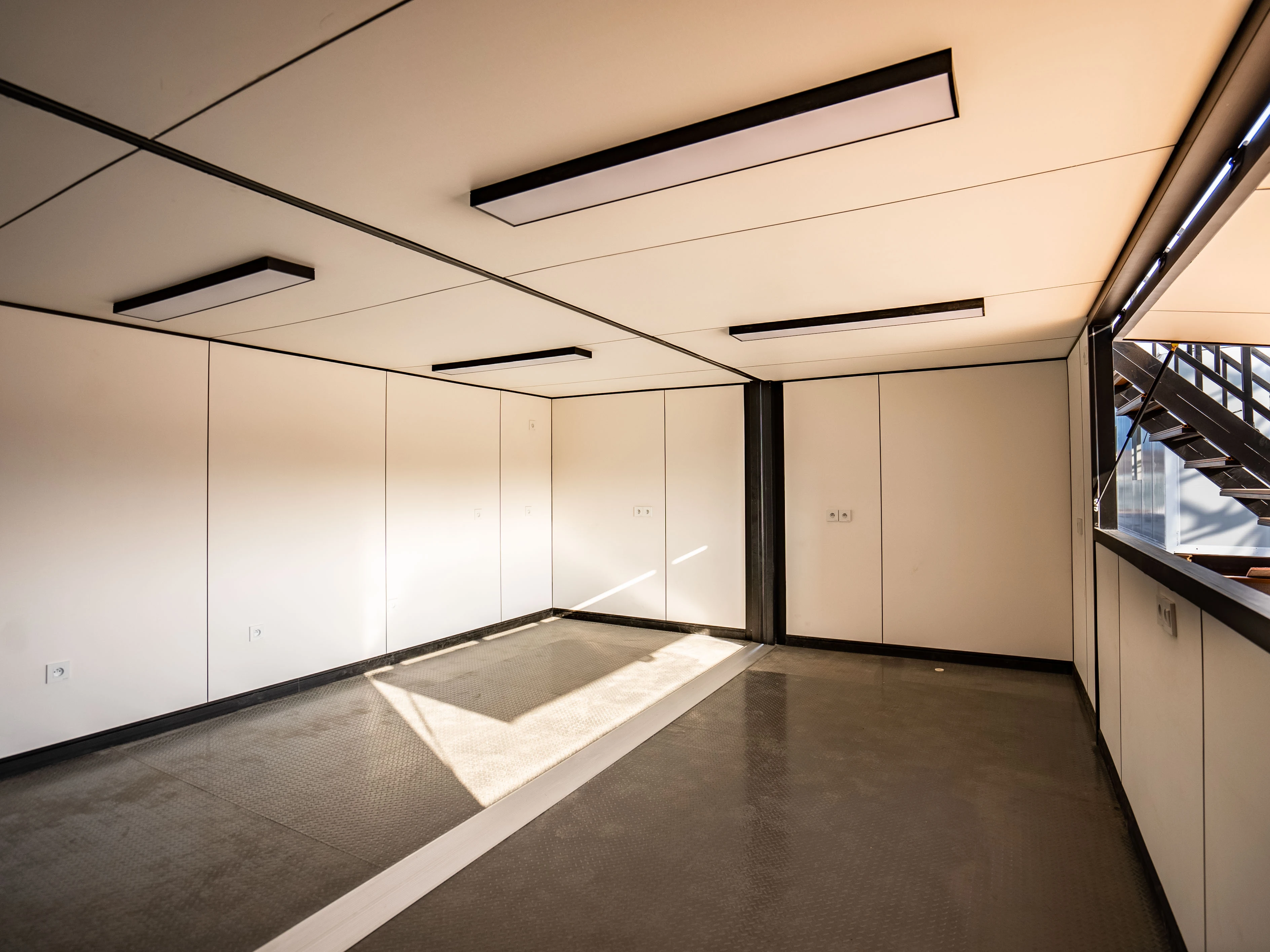 Modular Cafe Pods: Engineered Solutions for Coffee Businesses