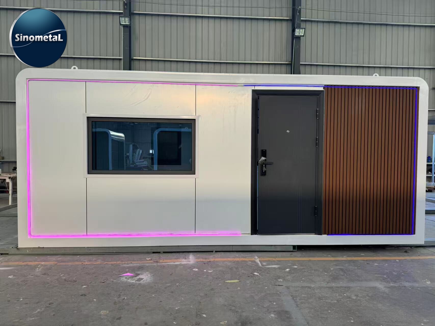 Expandable Apple Cabin Expandable Apple Cabin