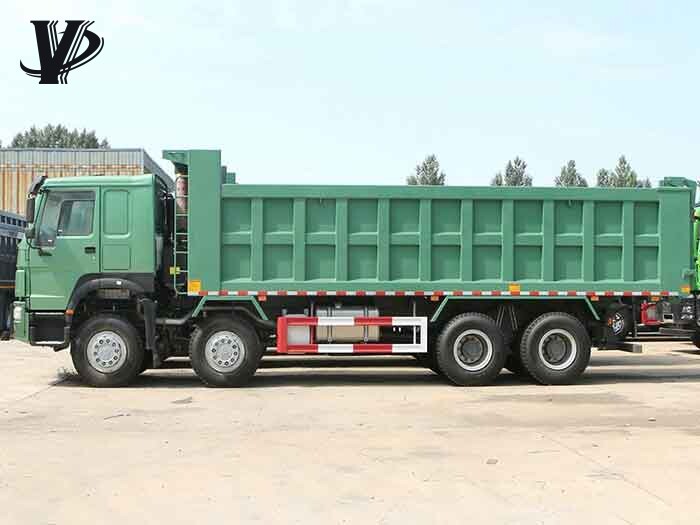HOWO 8×4 dump truck