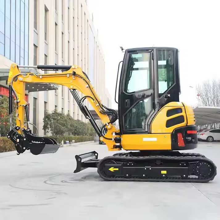 3.5 Ton Small Tracked Excavator With Clamp Attachments